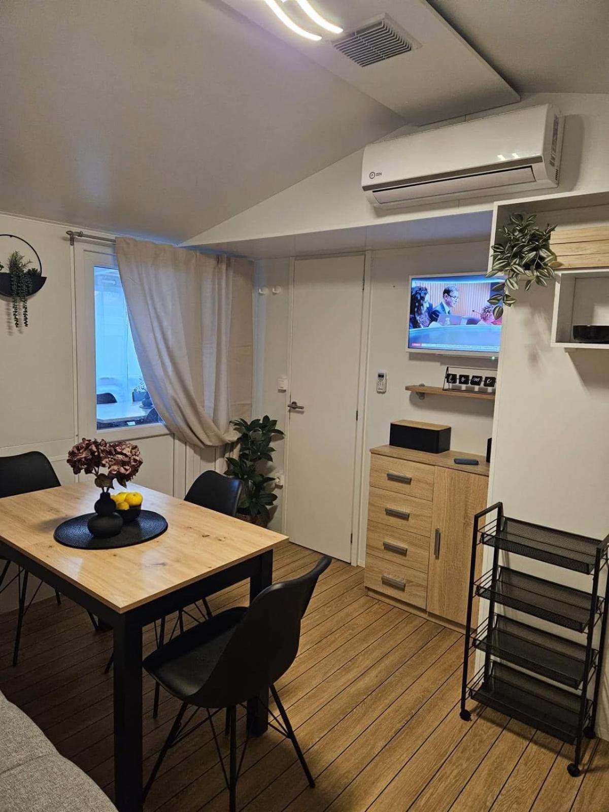 ביוגראד נה מורו Mobile Home Peponi Del Mar, Brand New מראה חיצוני תמונה