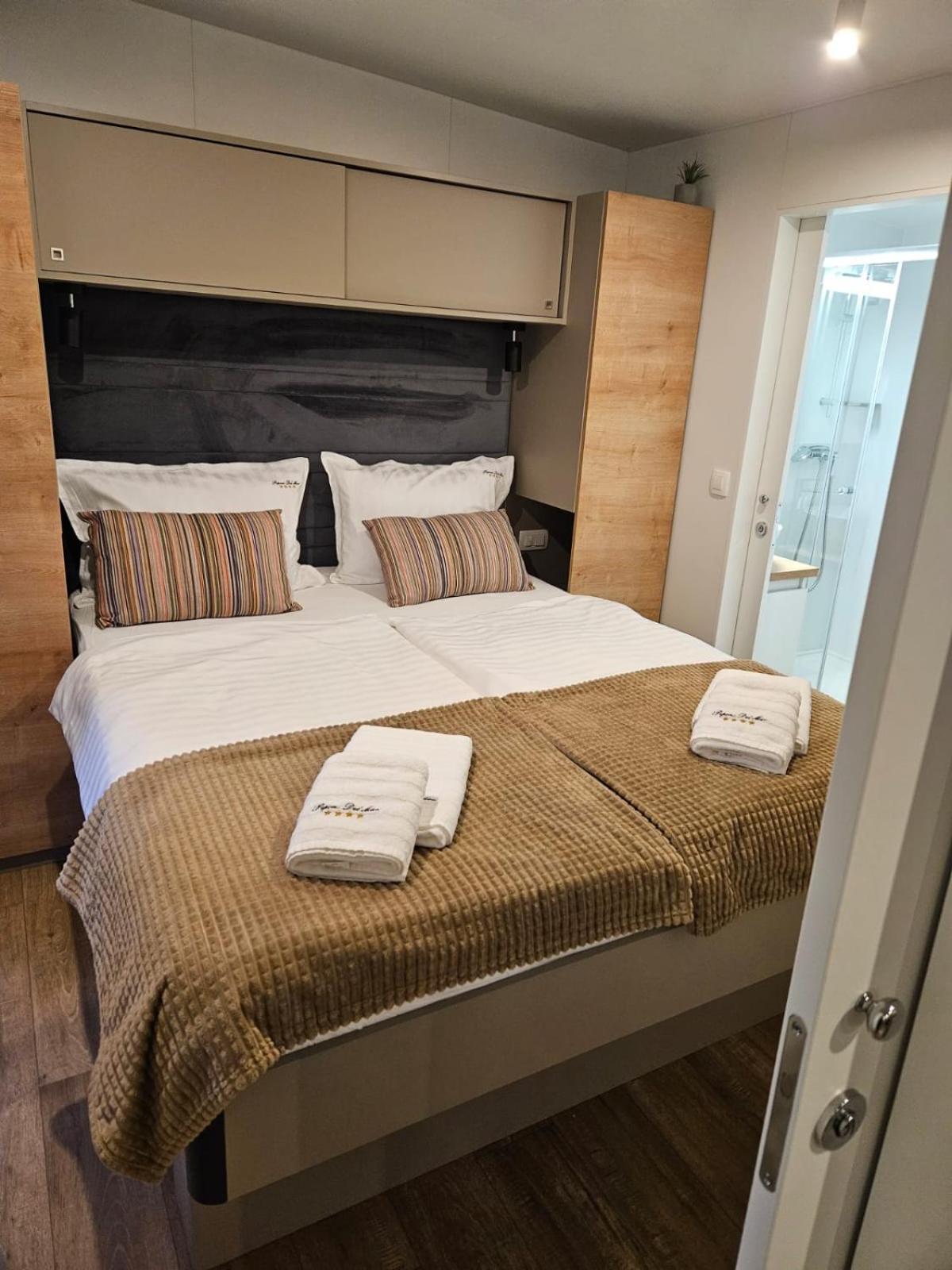 ביוגראד נה מורו Mobile Home Peponi Del Mar, Brand New מראה חיצוני תמונה